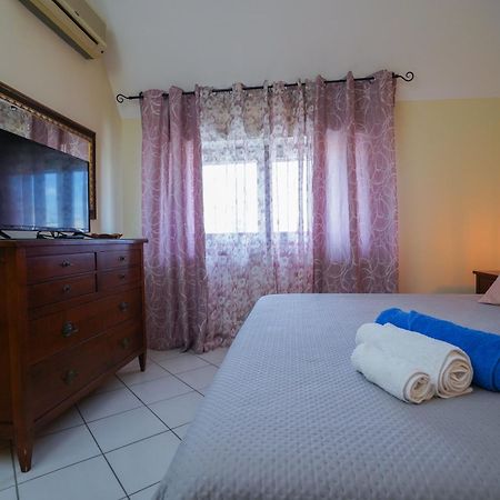 La Casa Di Azzurra Centro Citta Appartamento Fino A 4 Posti Letto E 2 Bagni Foggia Exteriér fotografie