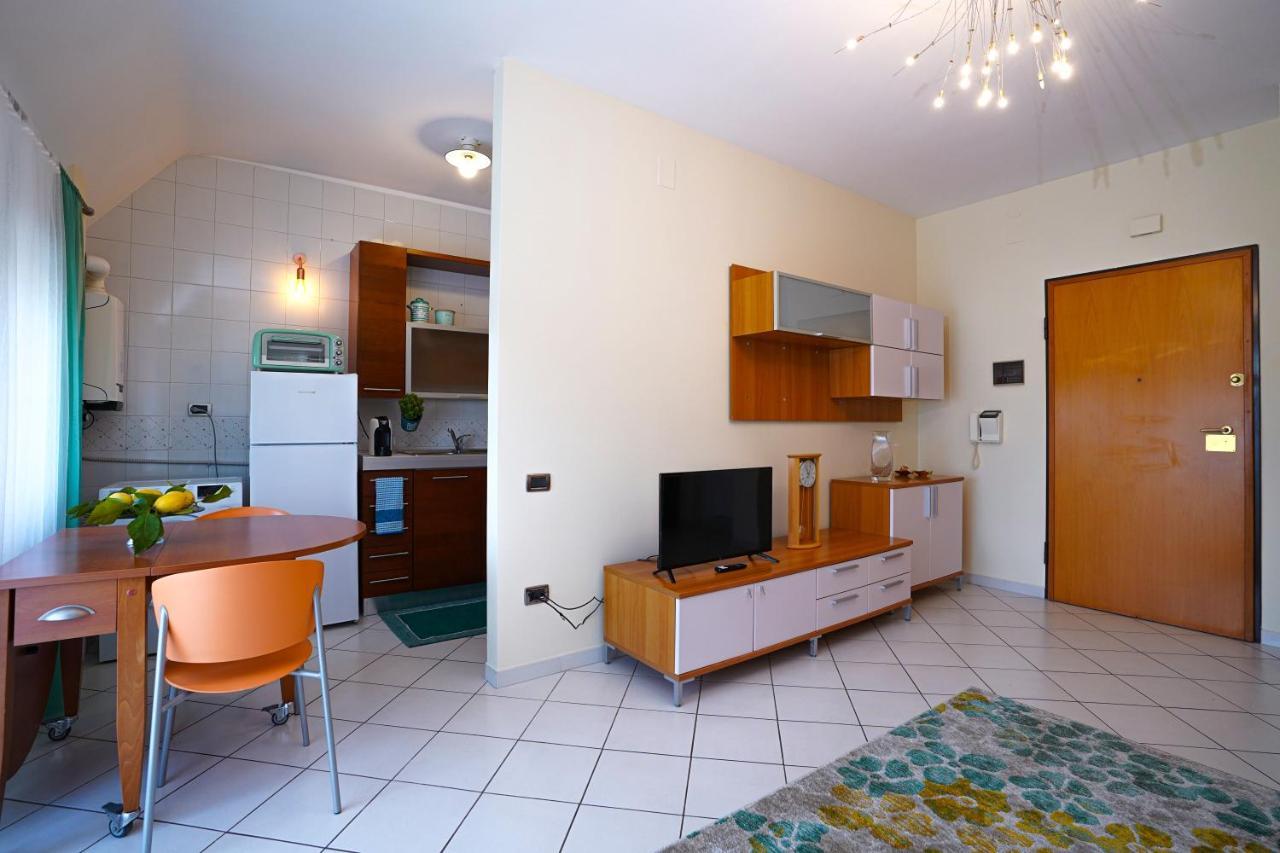 La Casa Di Azzurra Centro Citta Appartamento Fino A 4 Posti Letto E 2 Bagni Foggia Exteriér fotografie