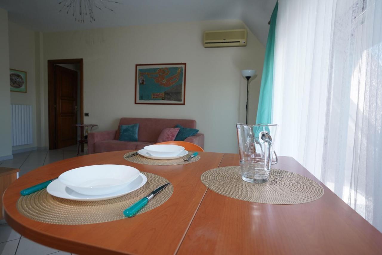 La Casa Di Azzurra Centro Citta Appartamento Fino A 4 Posti Letto E 2 Bagni Foggia Exteriér fotografie